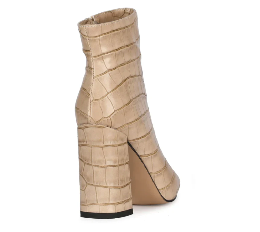 Baiona Women's Ankle Length Booties