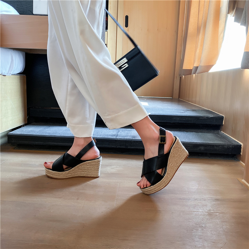 Bela Women's Platform Wedges Sandals