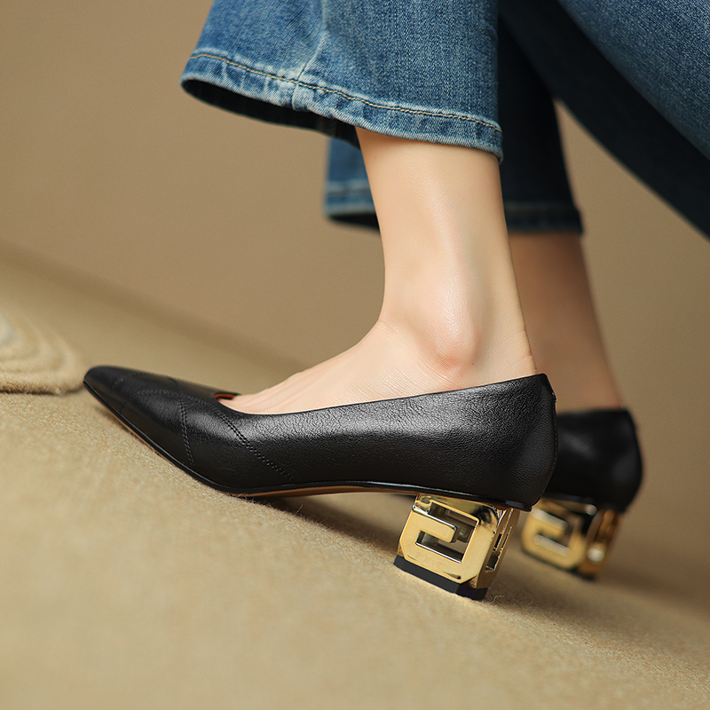 Bracho Women's Leather Office Pointed Toe Pumps
