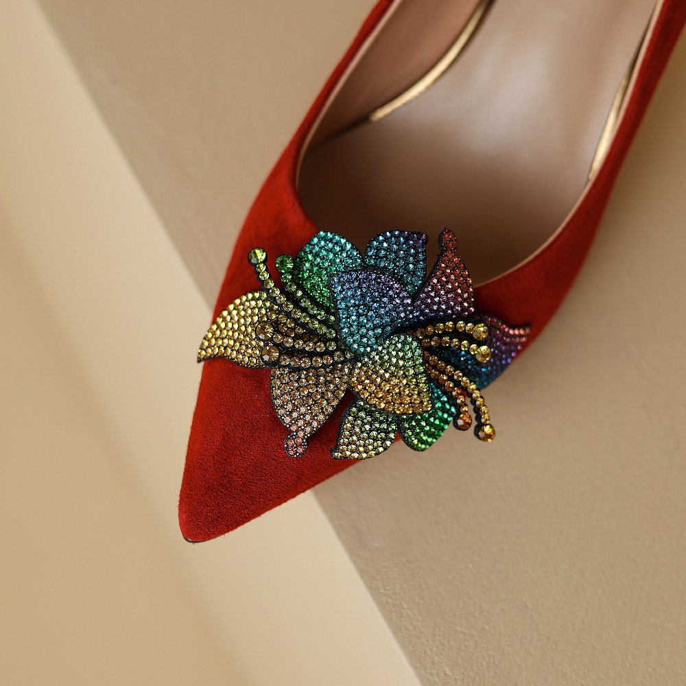 Celia Women's Pointed Toe Flower Leather Pumps
