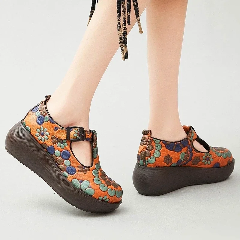 Claudia Women's Leather Round Toe Platform Shoes