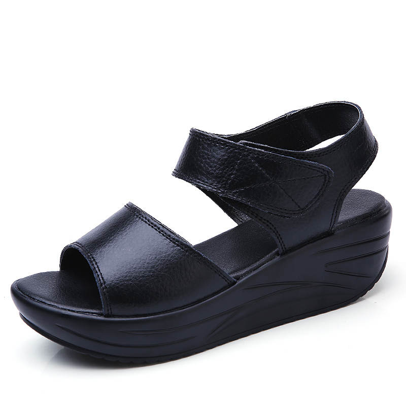 Dorys Women's Platform Sandal