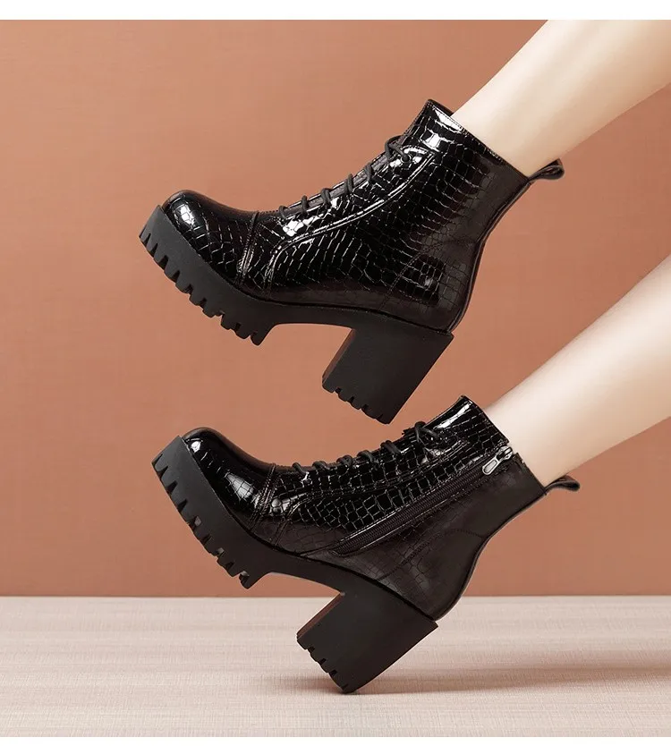 Elvys Women's Platform Patent Boots
