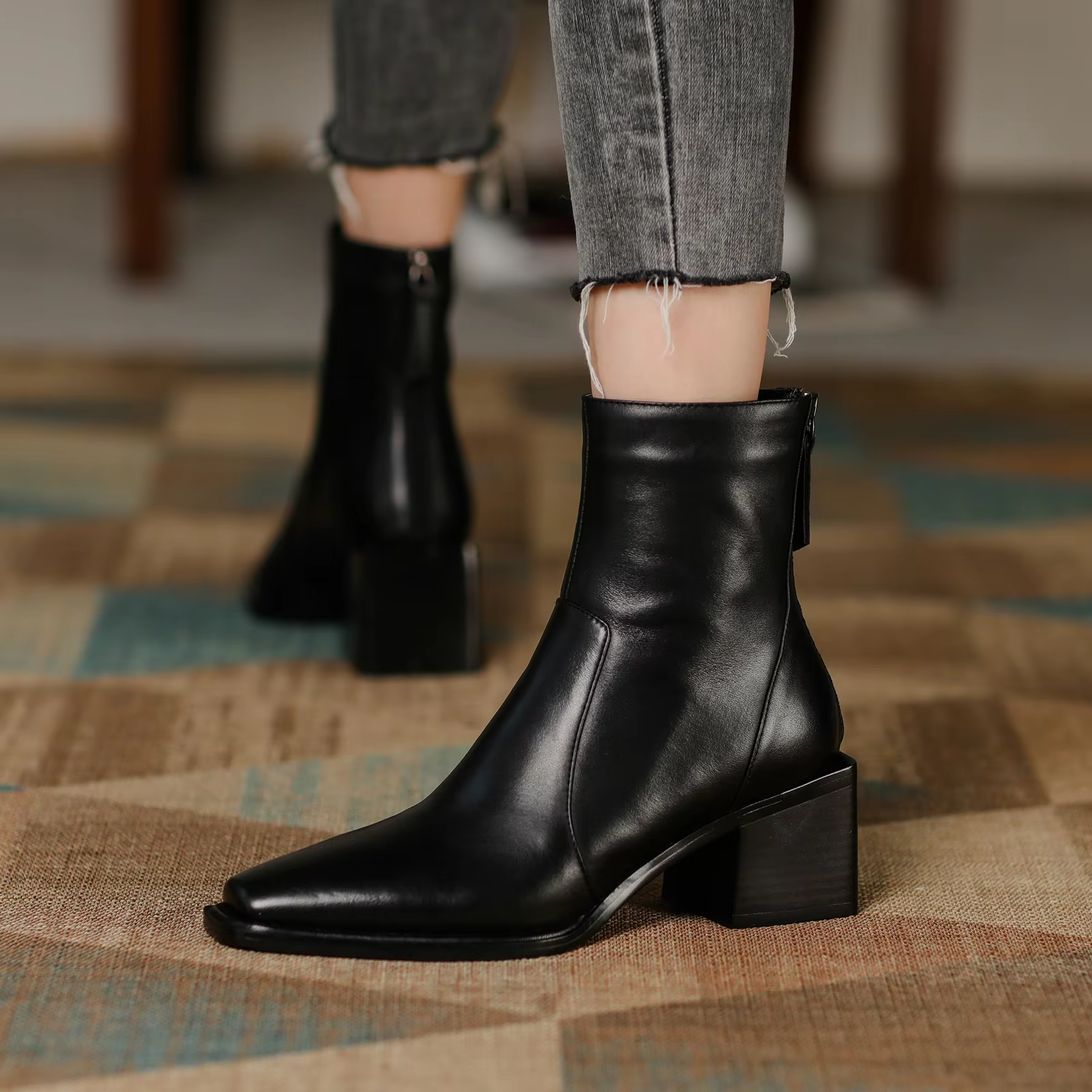 Evelyn Women's Square Toe Ankle Boots