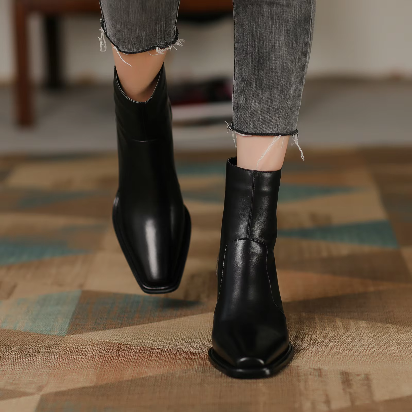 Evelyn Women's Square Toe Ankle Boots