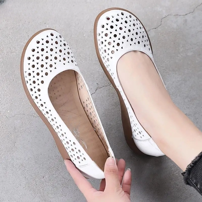 Gloria Women's Slip-On Loafers