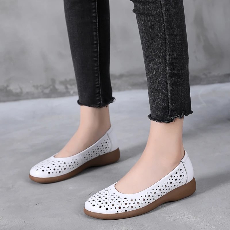 Gloria Women's Slip-On Loafers