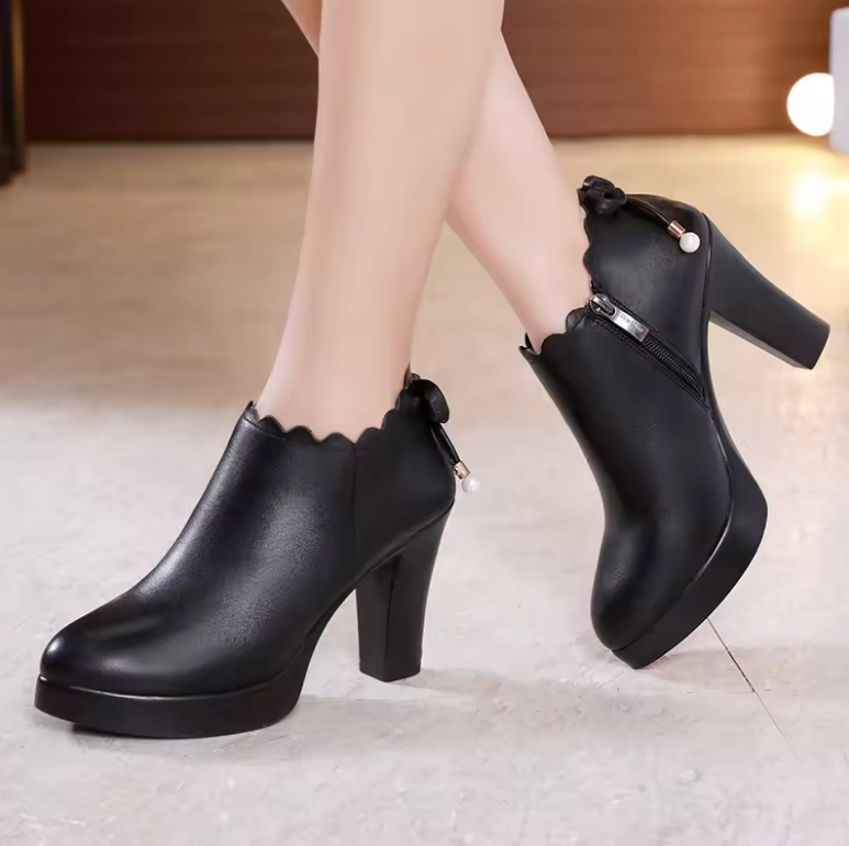 Hana Women's Platform Pumps