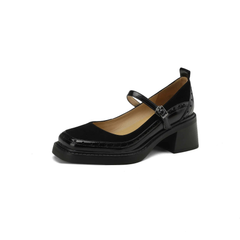 Hanna Women's Leather Carving Design Pumps