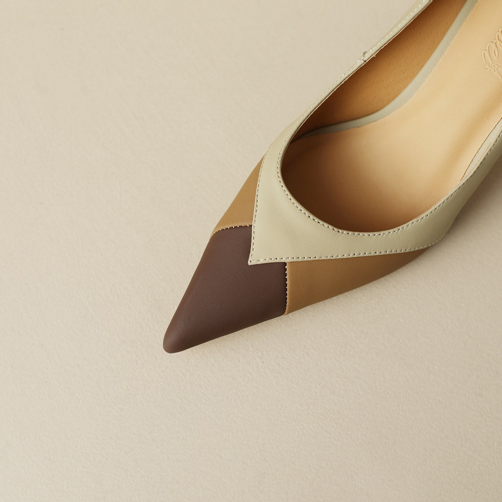 Kamila Women's Leather Casual Pointed Toe Pumps