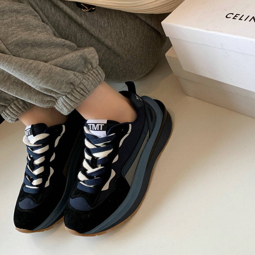 Karla Women's Round Toe Lace Up Sneaker