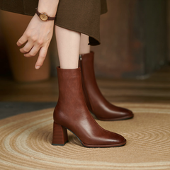 Katia Women's Round Toe Ankle Boots