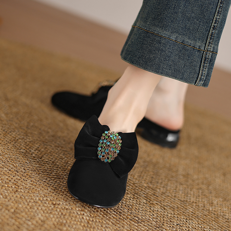 Larent Women's Round Toe Low Heels Leather Mules