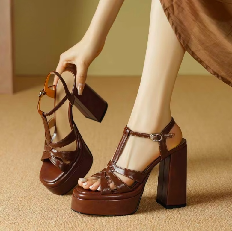 Larisa Women's Platform Leather T-Strap Sandals