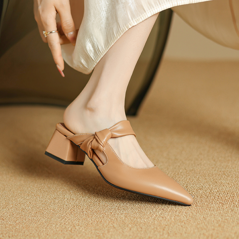 Lina Women's Leather Dress Pumps