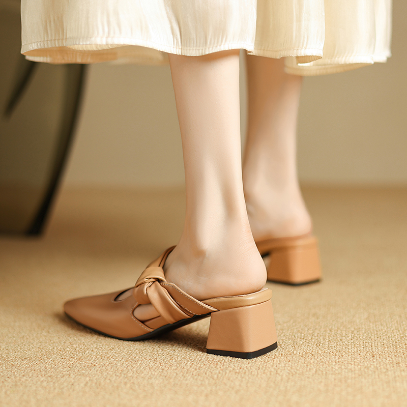 Lina Women's Leather Dress Pumps