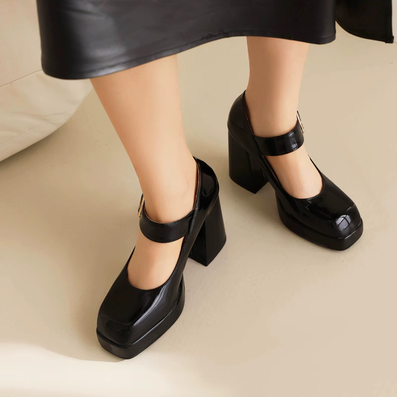 Liz Women's Square Toe Pumps