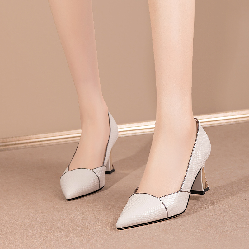 Lorena Women's High Heel Pumps
