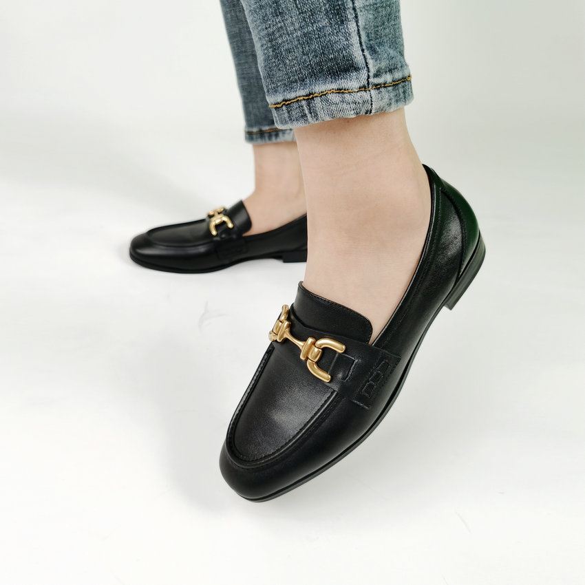 Luciany Women's Leather Loafer