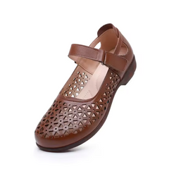 Lucy Women's Round Toe Soft Comfort Sandals