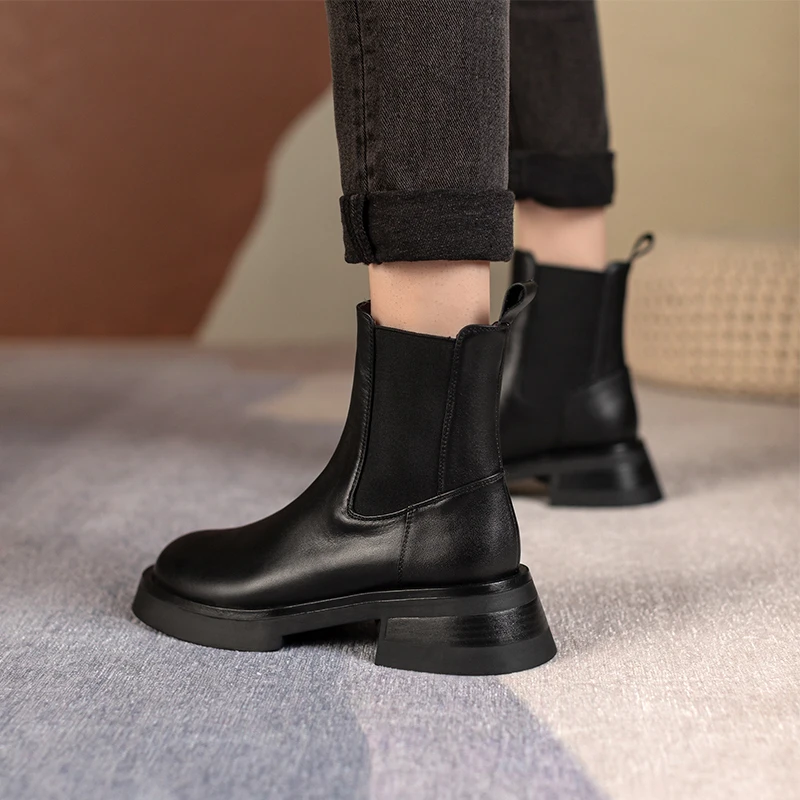 Macarena Women's Leather Chelsea Full Boots