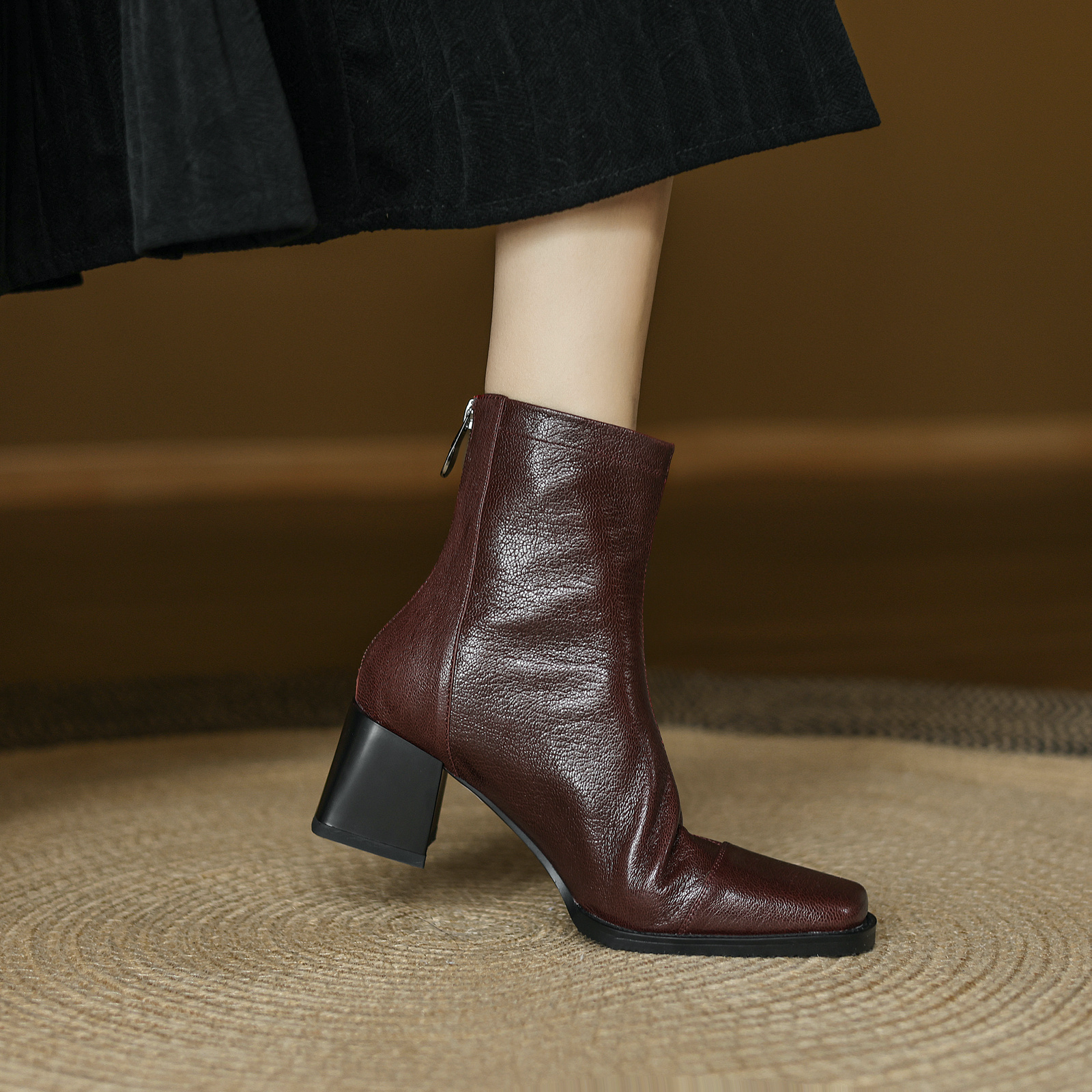 Maibe Women's Round Toe Ankle Boots