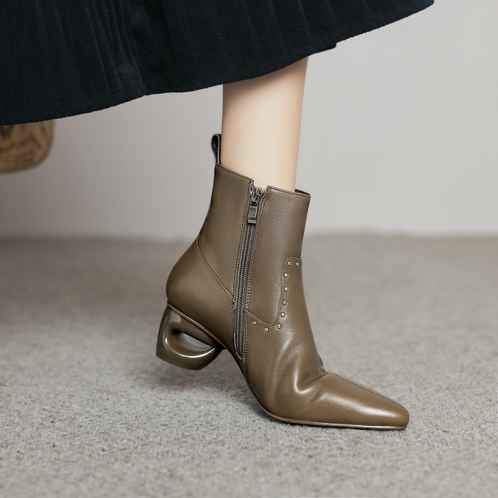Mary Women's Pointed Toe Ankle Boots