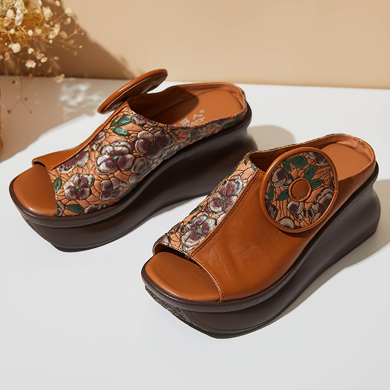 Michelle Women's Platform Wedges Clogs