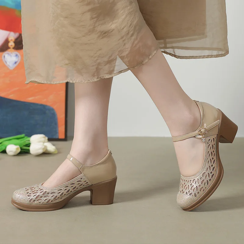 Miley Women's Hollow Leather Platform Pumps