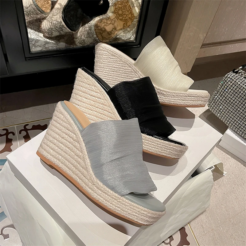 Mirtha Women's Pleated Sandal Wedges