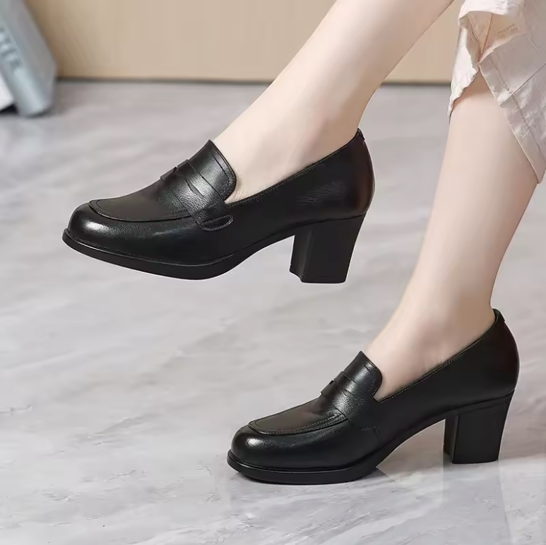 Nashi Women's Leather Loafer Pumps