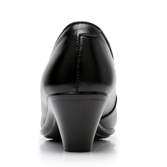 Nubia Women's Round Toe Pumps