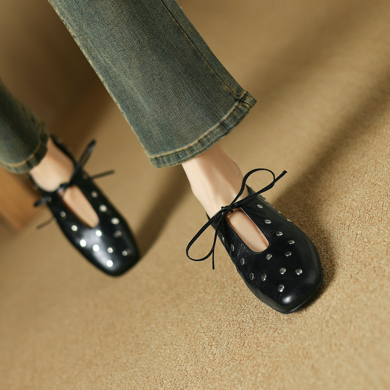 Olga Women's Casual Rivets Heels Flats