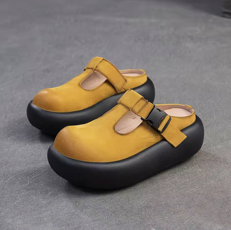 Oliva Women's Platform Wedges
