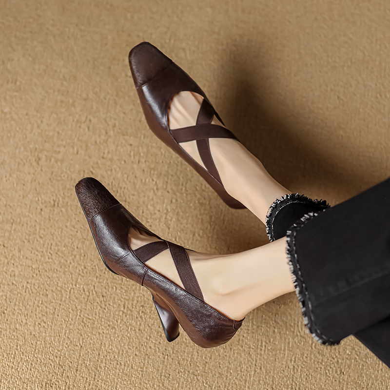 Ornela Women's Square Toe Shallow Pumps