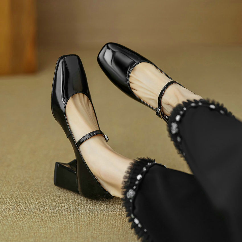 Paquita Women's Square Toe Pumps