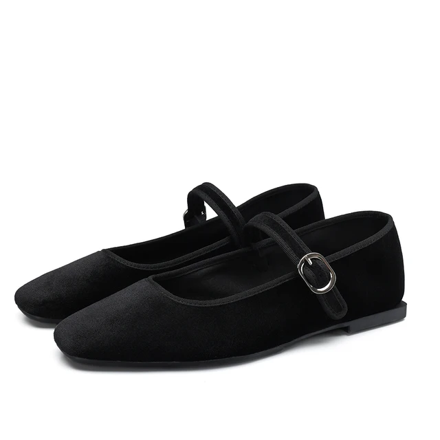 Pilar Women's Velvet Ballet Flats
