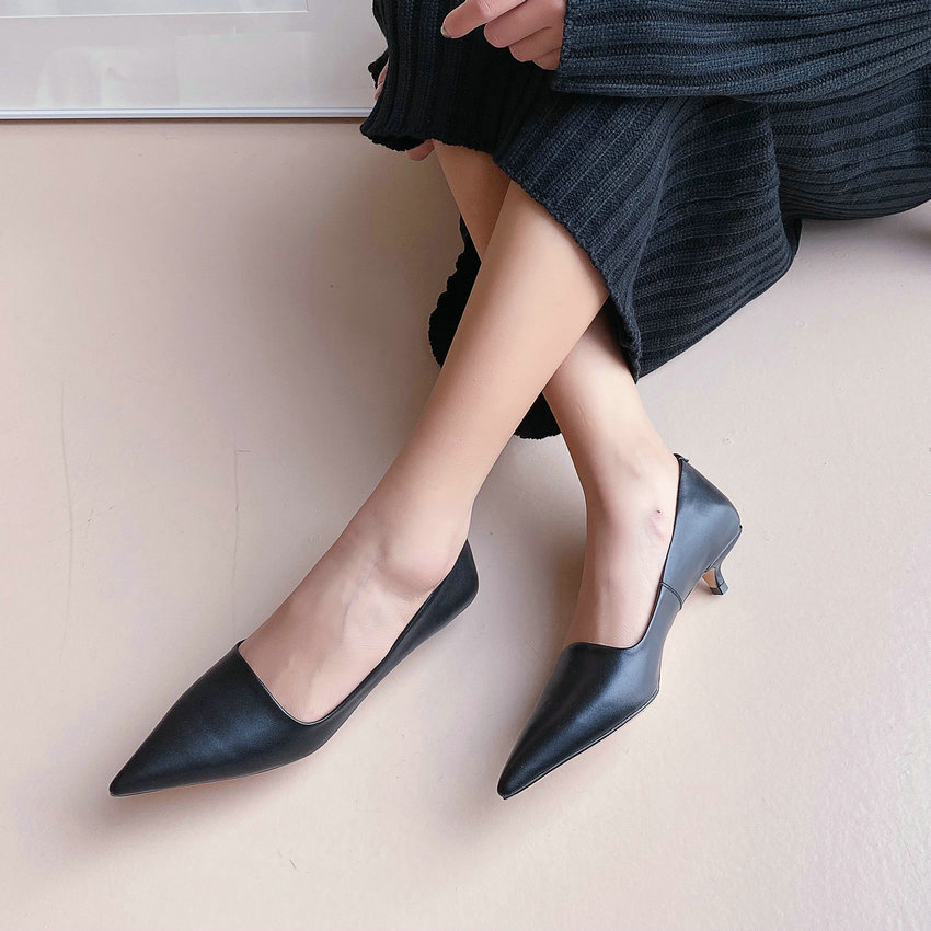 Rita Women's Classic Pointed Toe Pumps