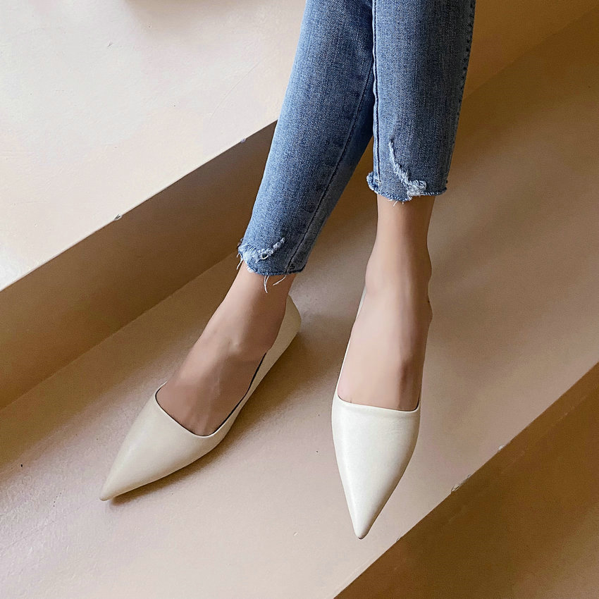Rita Women's Classic Pointed Toe Pumps