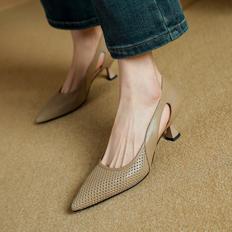 Roxana Women's Mid Heel Leather Pumps