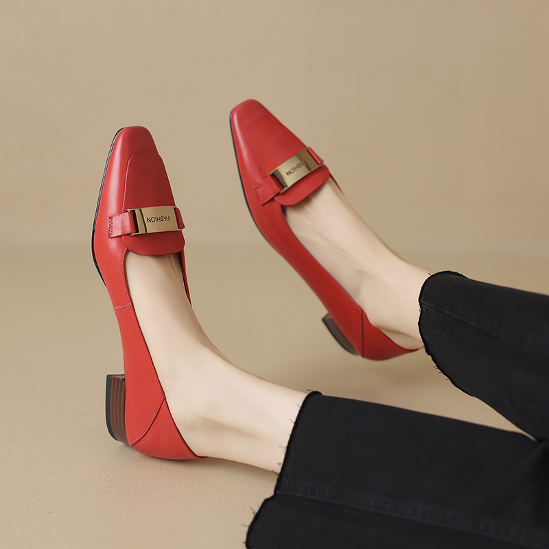 Ruddy Women's Leather Round Toe Flats