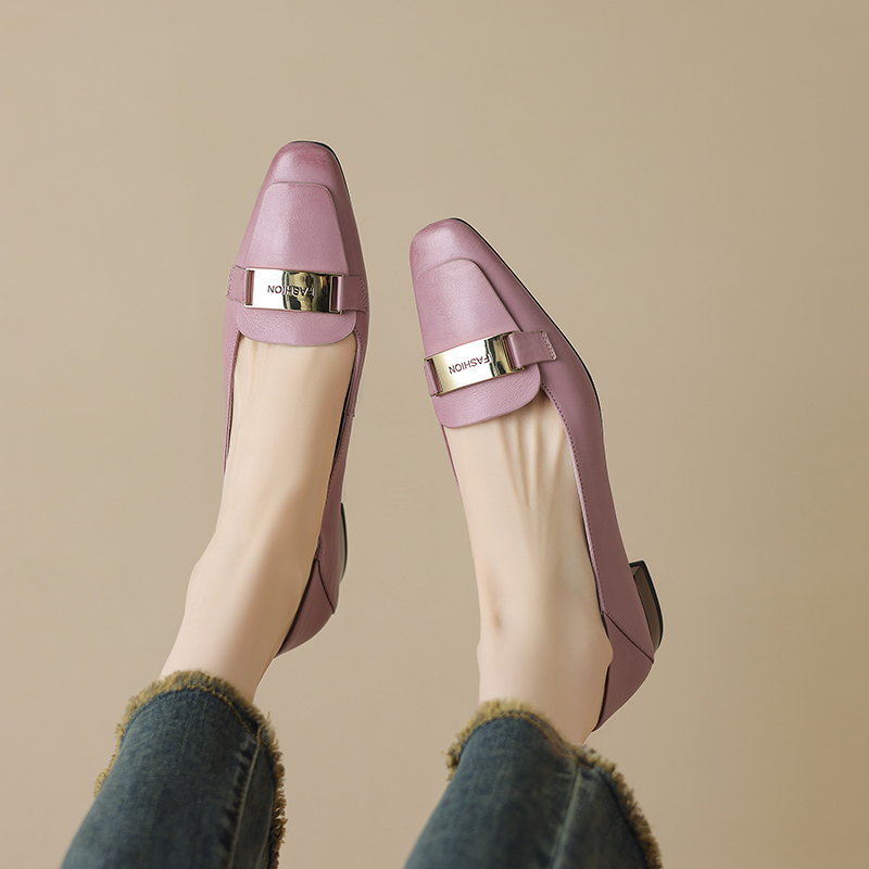Ruddy Women's Leather Round Toe Flats