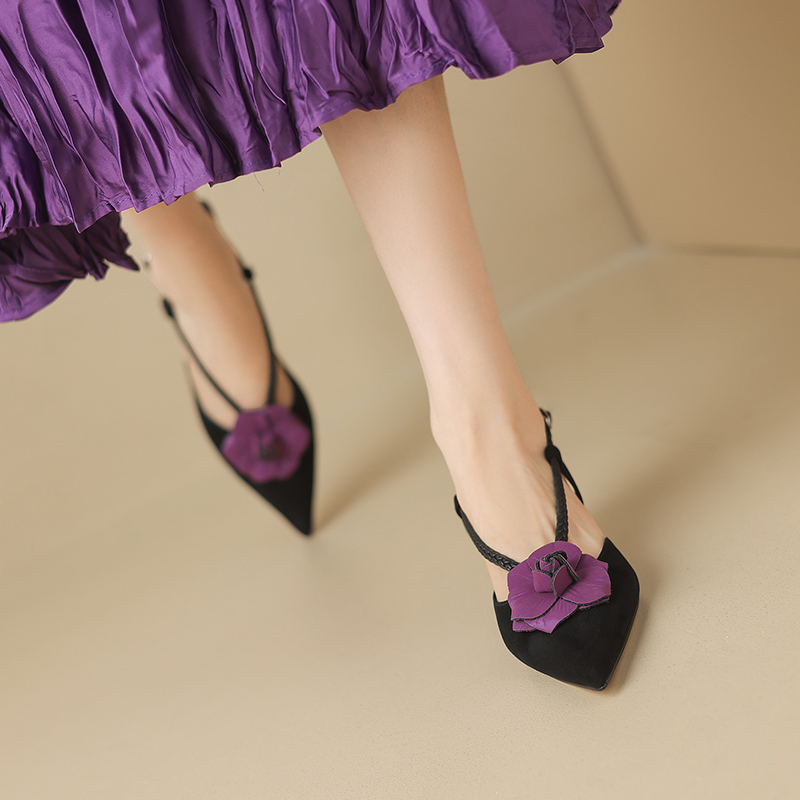 Scarlet Women's Leather Pointed Toe Flower Dress Sandals