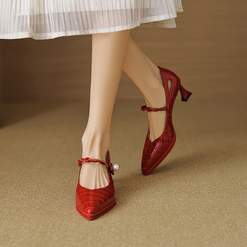 Sharol Women's Pointed Toe Leather Pumps