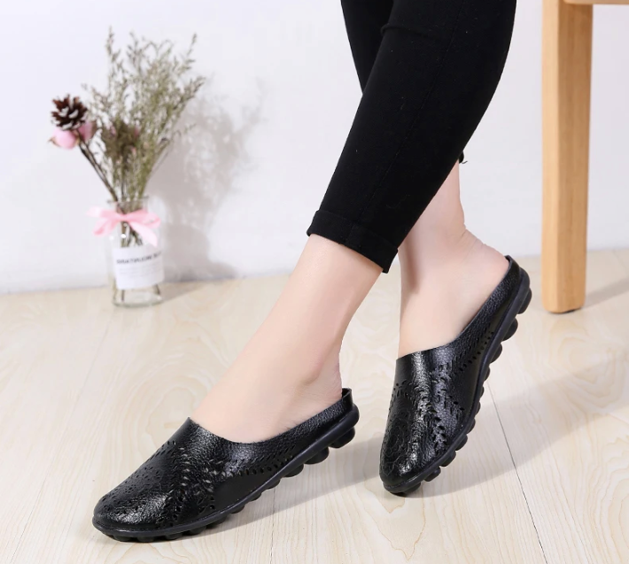 Shiana Women's Breathable Mule