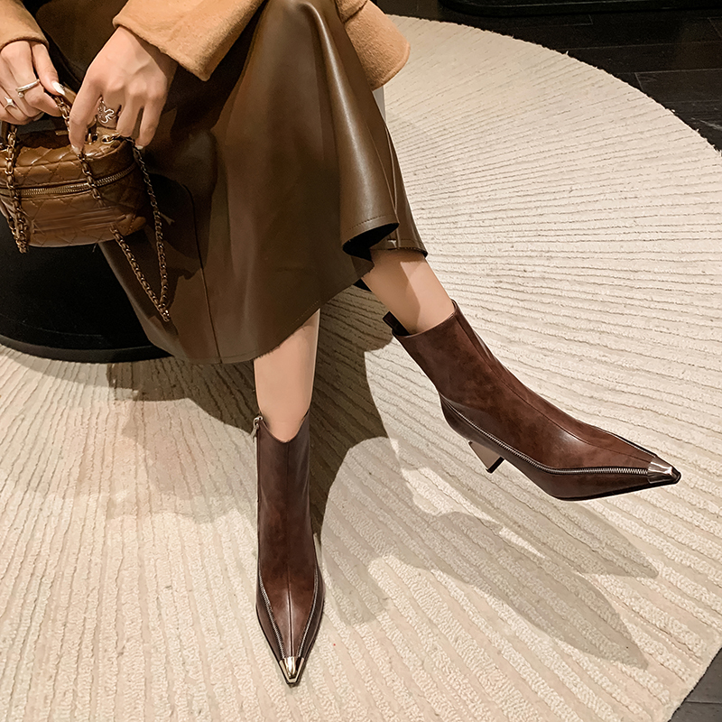 Sonia Leather Pointed Toe Zipper Ankle Boots