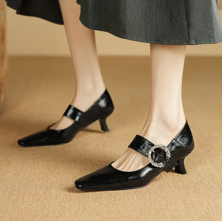 Sonia Women's Elegant Dress Pumps