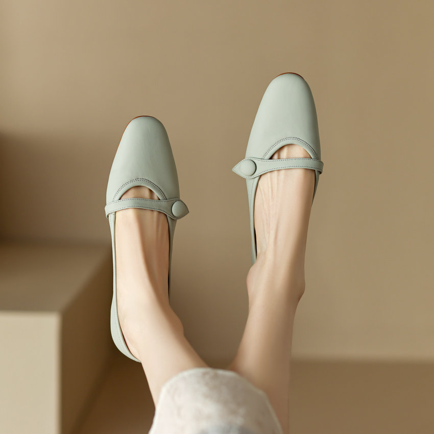 Sonia Women's Leather Flats