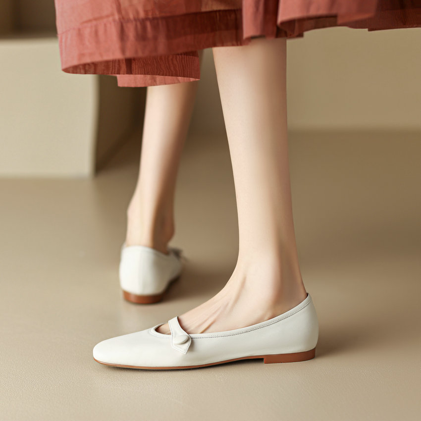 Sonia Women's Leather Flats