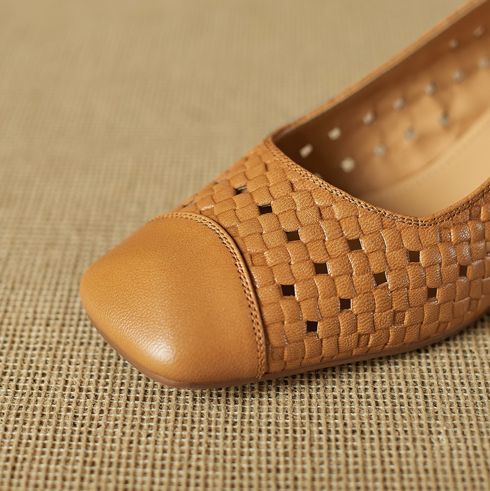 Sylvia Women's Hollow-Out Leather Pumps